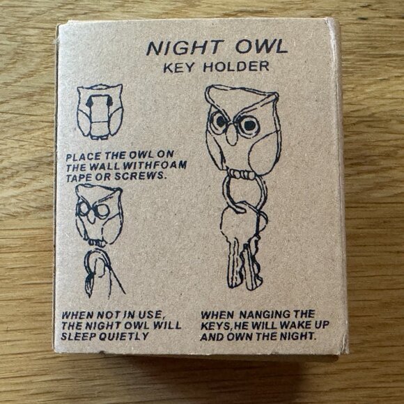 Magnetic Wall Hanging Night Owl Key Holder, White - Picture 7 of 14